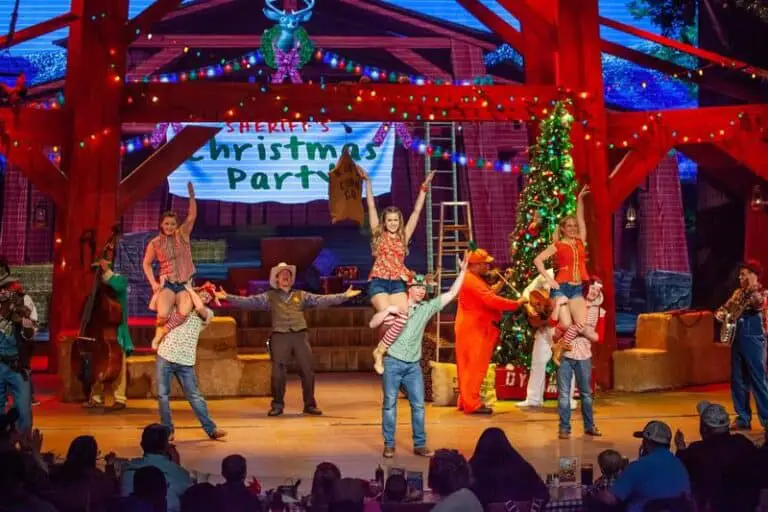 The 11 Best Dinner Shows in Pigeon Forge 2023