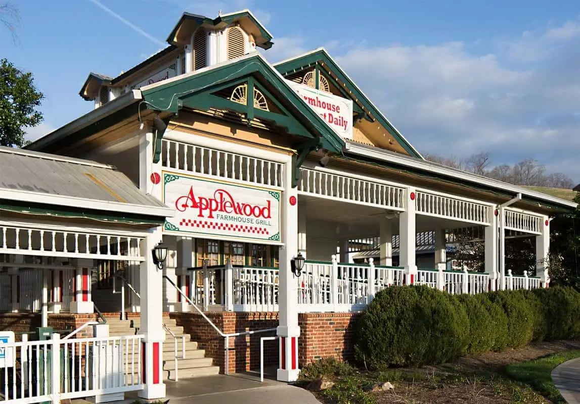The Applewood Farmhouse Grill