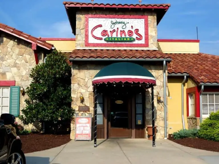 8 Best Pizza Places in Pigeon & Nearby 2022