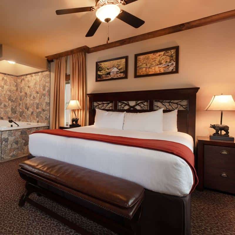 Best Gatlinburg Hotels on the Strip