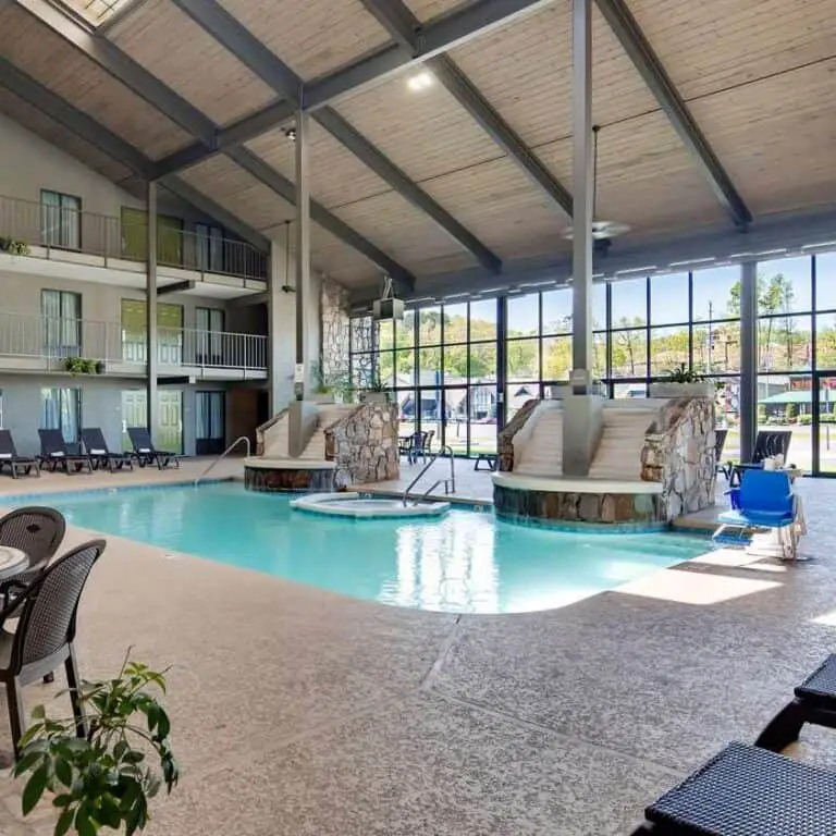 Hotels in Pigeon Forge with Indoor Pool