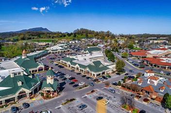 Tanger Outlets Sevierville, Attractions near Music Road Resort